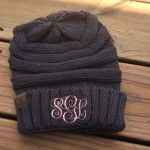 Dark grey CC beanie SGL